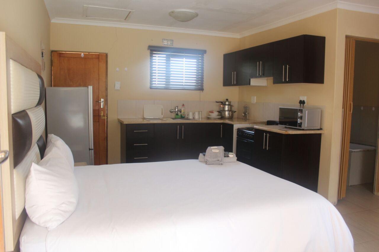 Mbopha Guest House Ulundi Eksteriør billede